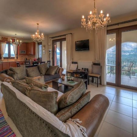 Amazing Villa Amare With Stunning Views Amárion Buitenkant foto